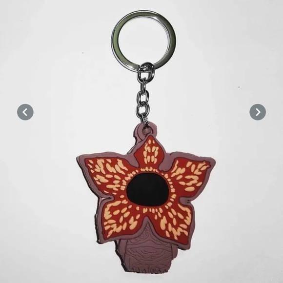 🌪StRaNgEr⛈Th🌪NgS Merch 🌪 - Picture 4 of 16